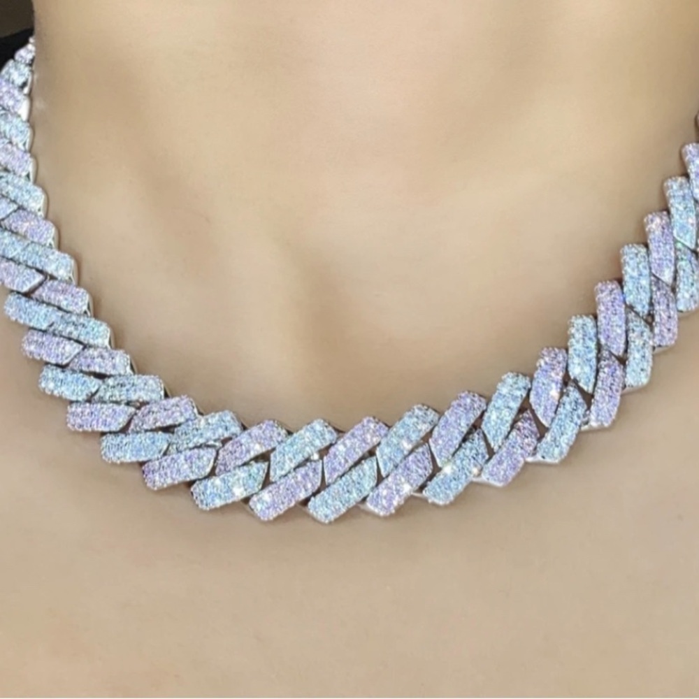 Elegant Silver and Pink Women's cuban Necklace 16inch